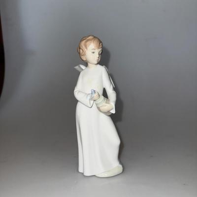 Lladro - NAO ... Angel with Butter Churn