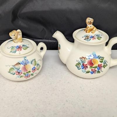 International Marked Coffee Pot & Sugar Dish #65