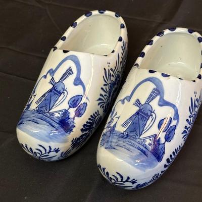 Delft Shoe Flower Pots Porcelain Blue & White Windmill