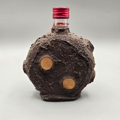 LOT 45B: Nautical Decor, Signed Pottery and More