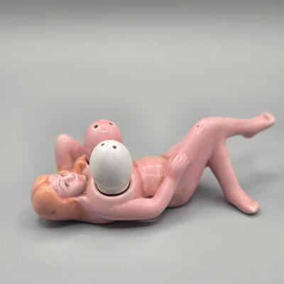 LOT 61B: Looney Tunes Teapot and Group of Whimsical Salt and Pepper Shakers