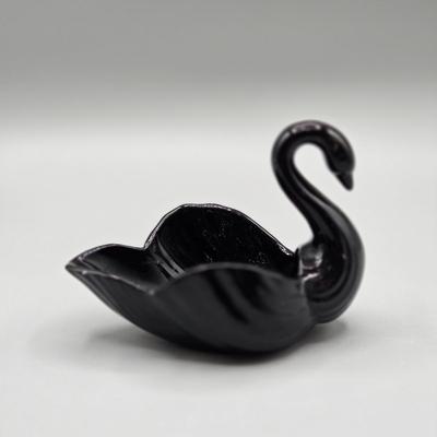 LOT 67A: Swan Figurines