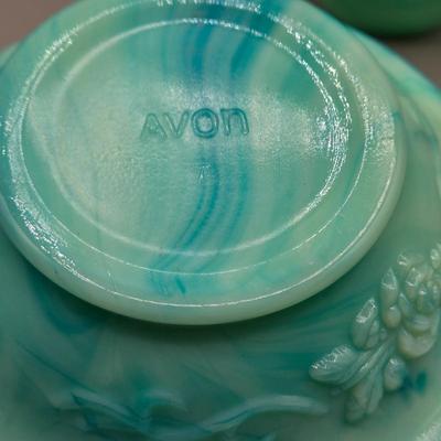 LOT 68A: Country Decor Including Napkin Rings and Music Box