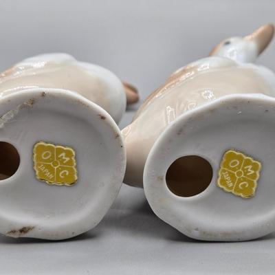 LOT 68A: Country Decor Including Napkin Rings and Music Box