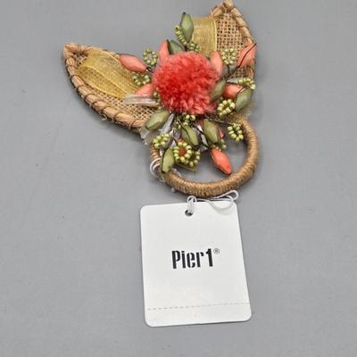 LOT 68A: Country Decor Including Napkin Rings and Music Box