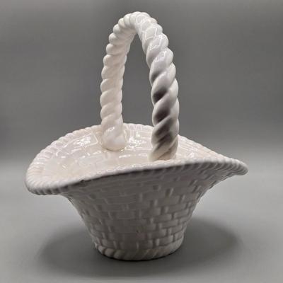 LOT 68A: Country Decor Including Napkin Rings and Music Box