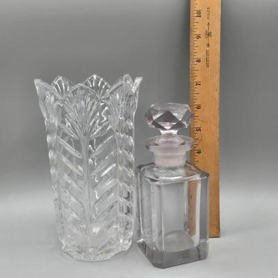 LOT 69A: Vintage and Antique Perfume Bottles featuring Beautiful Hanging Hearts And Vine Iridescent Art Glass Perfume Bottle