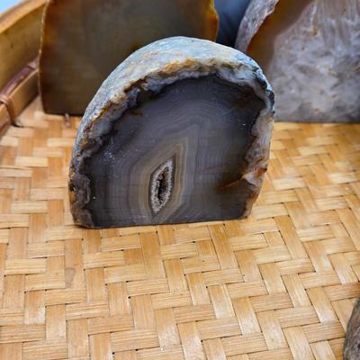 LOT 76B: Various, Unique Geodes