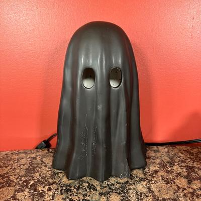 LOT 82C: Halloween Decor