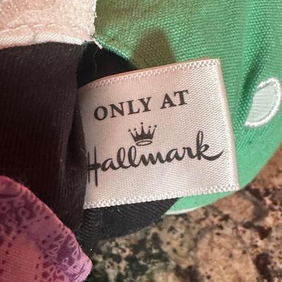 LOT 82C: Halloween Decor