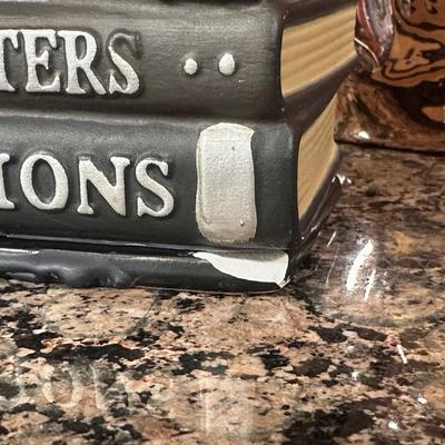 LOT 82C: Halloween Decor