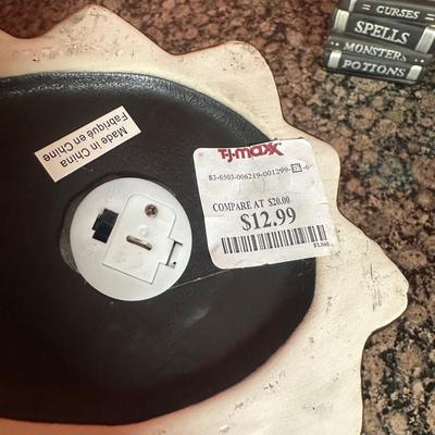 LOT 82C: Halloween Decor