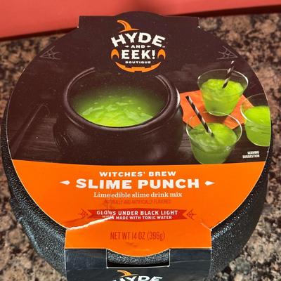 LOT 82C: Halloween Decor