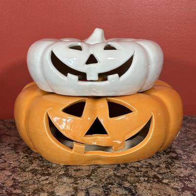 LOT 82C: Halloween Decor