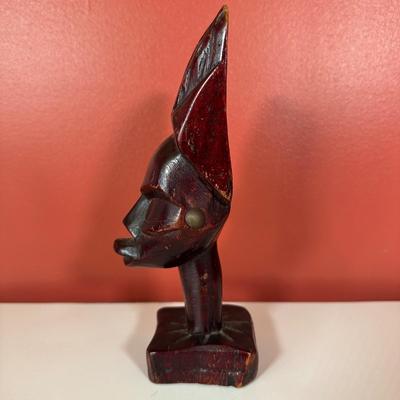 LOT 85C: Three Vintage Hand Carved Wooden African Heads