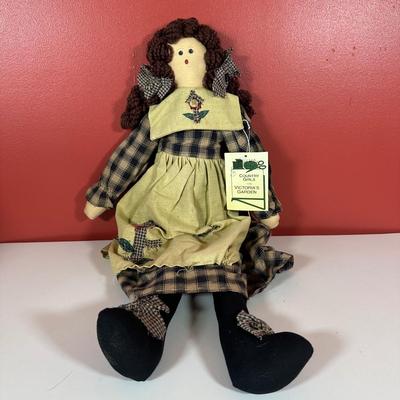 LOT 91C: Doll Collection - Madam Alexander Dolls in Box, Cabbage Patch Kids, Country Girl & More