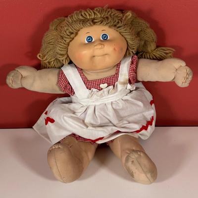 LOT 91C: Doll Collection - Madam Alexander Dolls in Box, Cabbage Patch Kids, Country Girl & More