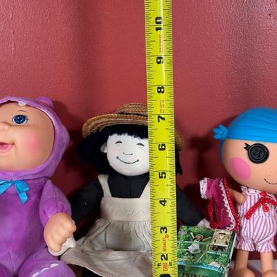 LOT 91C: Doll Collection - Madam Alexander Dolls in Box, Cabbage Patch Kids, Country Girl & More