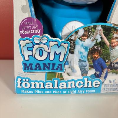 LOT 92C: Fom Mania Fomalanche in Box, Sprinkler Pool Play Center & More Kids Toys