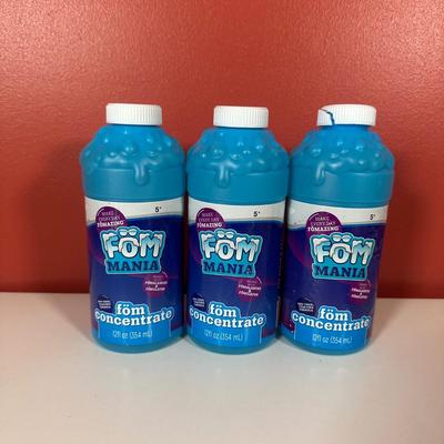 LOT 92C: Fom Mania Fomalanche in Box, Sprinkler Pool Play Center & More Kids Toys