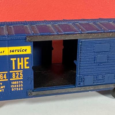 LOT 93C: Lionel Train Collection