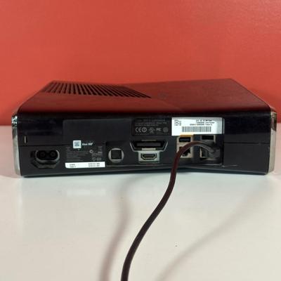 LOT 95C: Xbox 360 Console