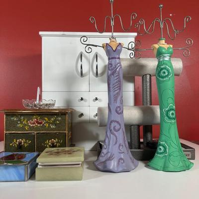 LOT 98C: Makeup/Jewelry Organizers, Trinket Dishes & More