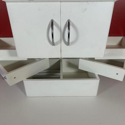 LOT 98C: Makeup/Jewelry Organizers, Trinket Dishes & More