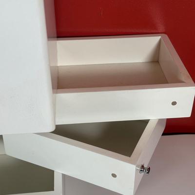 LOT 98C: Makeup/Jewelry Organizers, Trinket Dishes & More