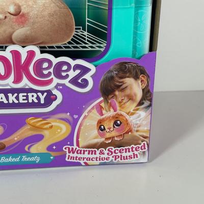 LOT 101C: Two Cookeez Makerys NIP & More