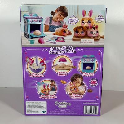 LOT 101C: Two Cookeez Makerys NIP & More