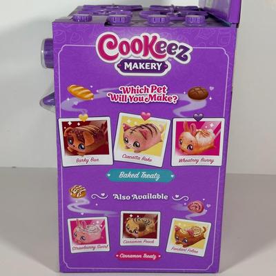 LOT 101C: Two Cookeez Makerys NIP & More