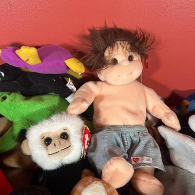 LOT 108C: Huge Collection Of Beanie Babies & More