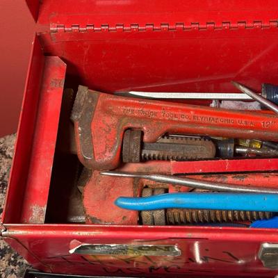 LOT 110C: TOOL LOT Craftsman Handle Scrolling Sabre Saw w/ Laser Trac 320 27245, Hand Tools & More