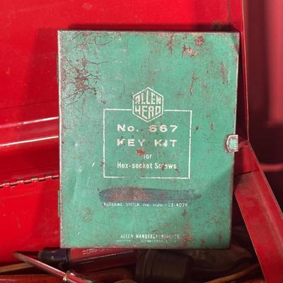 LOT 110C: TOOL LOT Craftsman Handle Scrolling Sabre Saw w/ Laser Trac 320 27245, Hand Tools & More