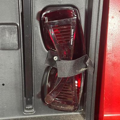 LOT 110C: TOOL LOT Craftsman Handle Scrolling Sabre Saw w/ Laser Trac 320 27245, Hand Tools & More