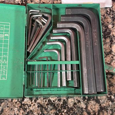 LOT 110C: TOOL LOT Craftsman Handle Scrolling Sabre Saw w/ Laser Trac 320 27245, Hand Tools & More