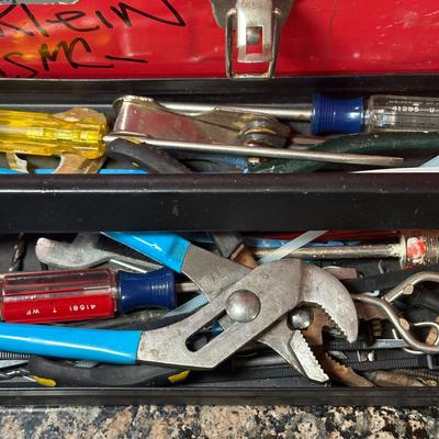 LOT 110C: TOOL LOT Craftsman Handle Scrolling Sabre Saw w/ Laser Trac 320 27245, Hand Tools & More