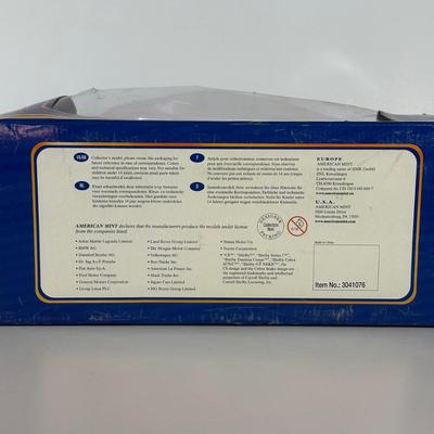 LOT 111C: American Mint Die Cast 1961 Lincoln x 100 Kennedy Car in Box