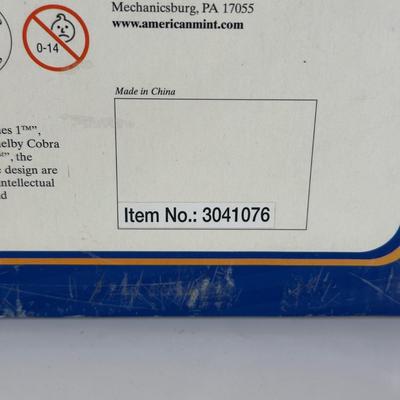 LOT 111C: American Mint Die Cast 1961 Lincoln x 100 Kennedy Car in Box