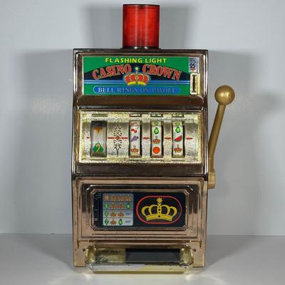 LOT 118C: Vintage Waco Casino Crown Slot Machine