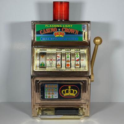 LOT 118C: Vintage Waco Casino Crown Slot Machine