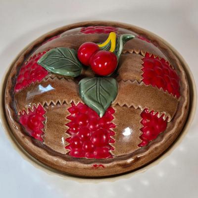 LOT 144B: Fall Leaves Serving Platter, Acorn Cookie Jar, and Cherry Pie Baking Dish