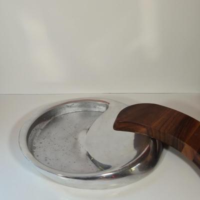 LOT 145B: Nambe' Award Winning Serving Platters. Food Safe and Thermal Retentive