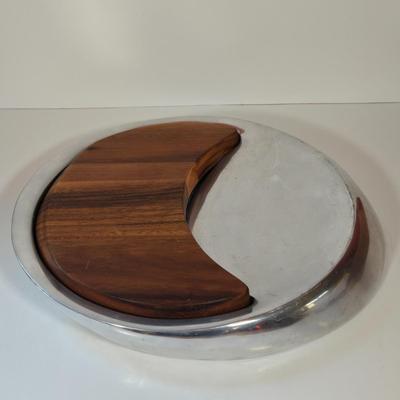 LOT 145B: Nambe' Award Winning Serving Platters. Food Safe and Thermal Retentive