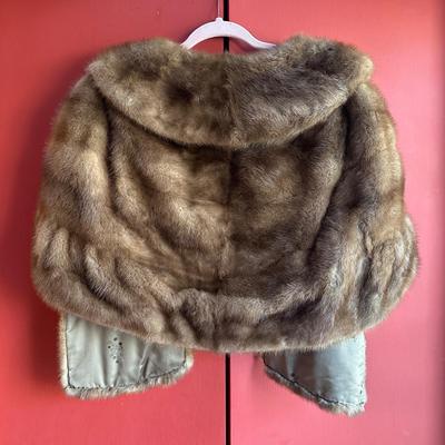 LOT 155C: Arnold Constable Mink Fur Shawl