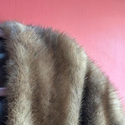 LOT 155C: Arnold Constable Mink Fur Shawl