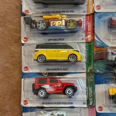 LOT 158C: Large Collection Of Hot Wheels/Matchbox Cars New In Package
