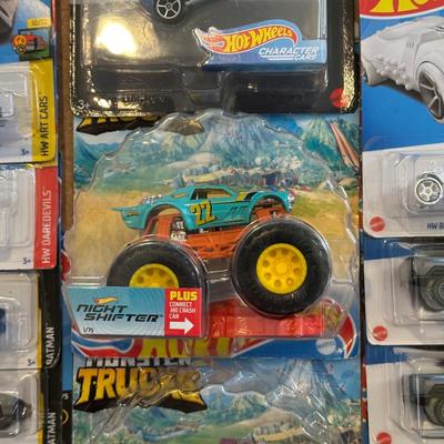 LOT 158C: Large Collection Of Hot Wheels/Matchbox Cars New In Package