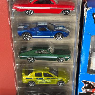 LOT 158C: Large Collection Of Hot Wheels/Matchbox Cars New In Package